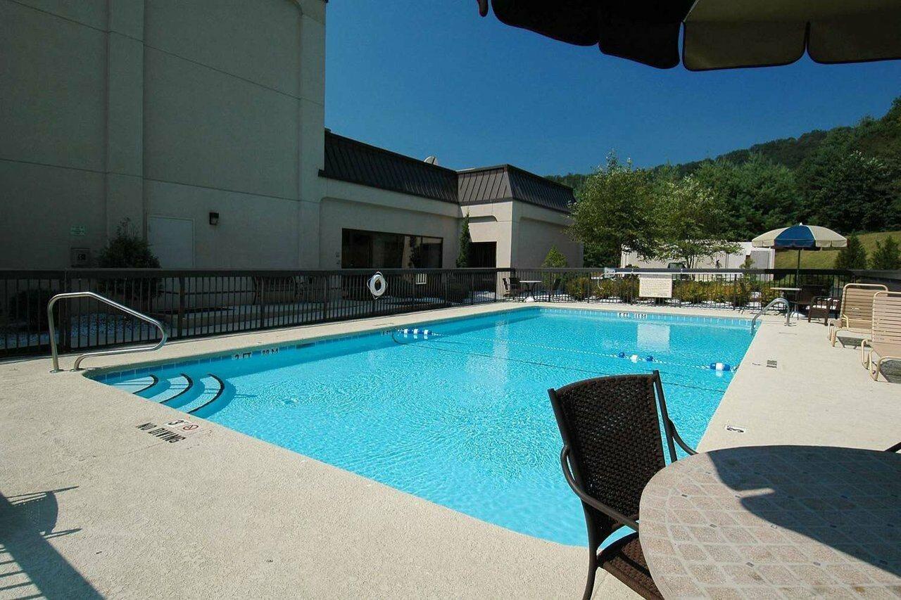 Hampton Inn Brevard Pisgah Forest Eksteriør billede